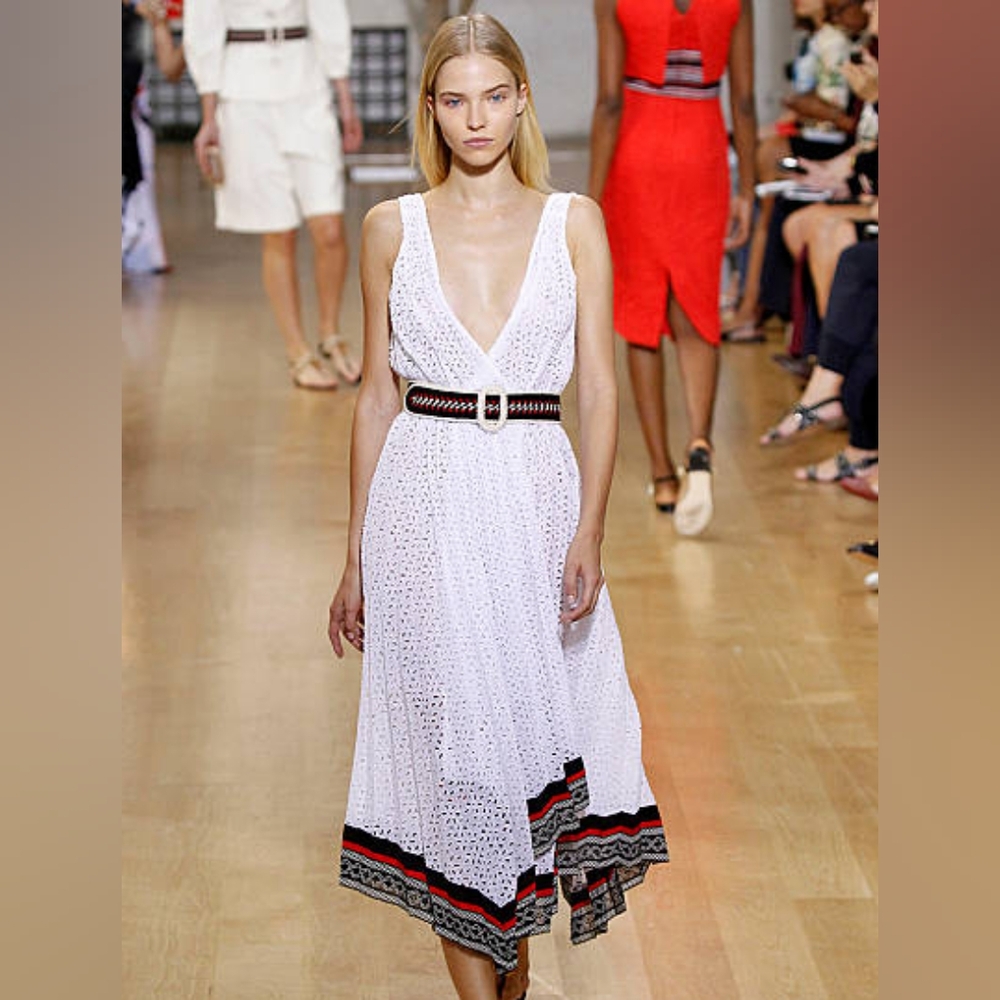 ◇$3990 OSCAR DE LA RENTA NEW GORGEOUS WHITE EYELET MIDI RUNWAY DRESS US 4 - Picture 2 of 13